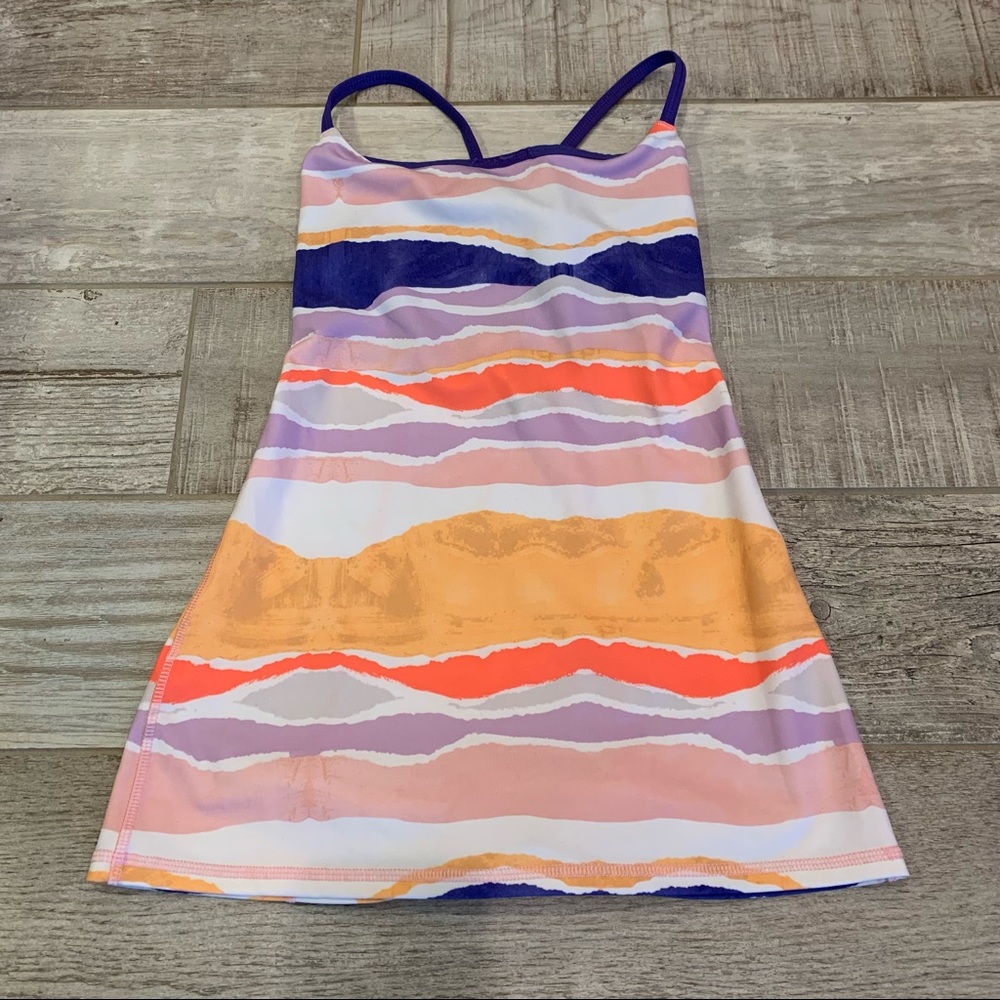 Lululemon size 2 tank top EUC